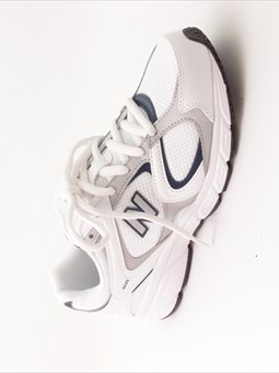 New Balance Sneakers. G4085LI