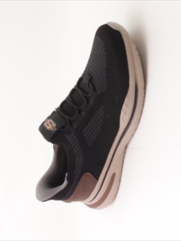 Skechers Sneakers. 211207