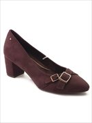 Soft Line Pumps. 8-22463-47
