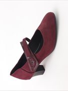 Soft Line Pumps. 8-24464-42