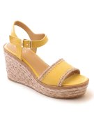 B& Co Sandal. 7230100170